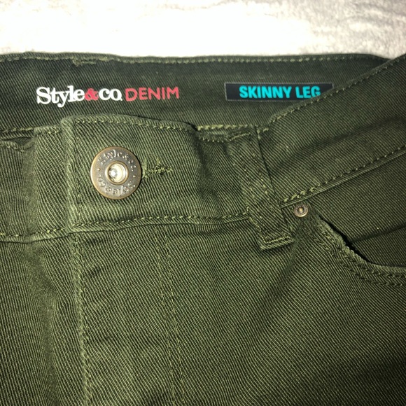 Hunter Green Ripped Jeans - Picture 3 of 5